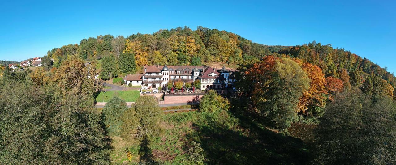 Naturhotel Rügers Forstgut Mespelbrunn Exterior foto