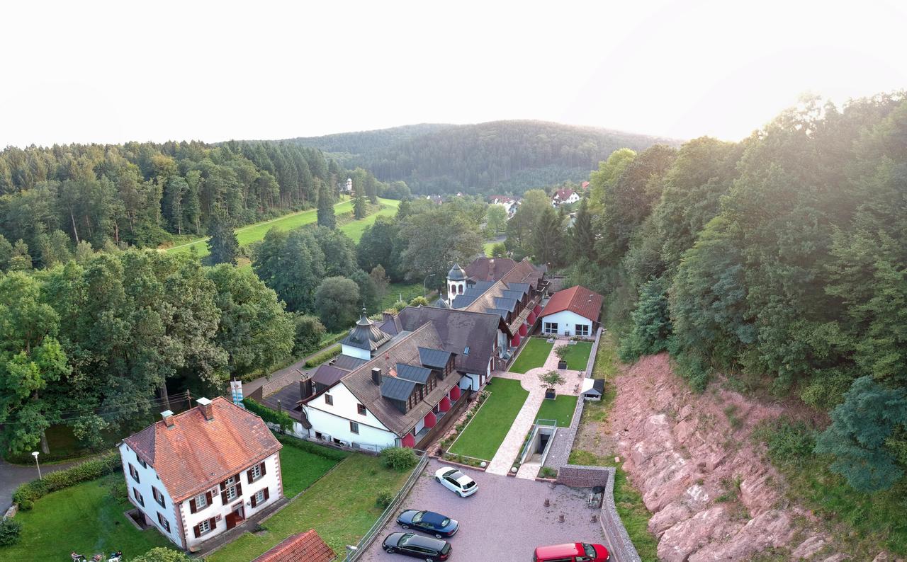 Naturhotel Rügers Forstgut Mespelbrunn Exterior foto